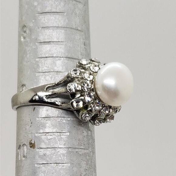 Vintage Big Ring Silver Genuine Pearl & Rhinestone Cluster Cocktail Domed sz 9 - Picture 3 of 7